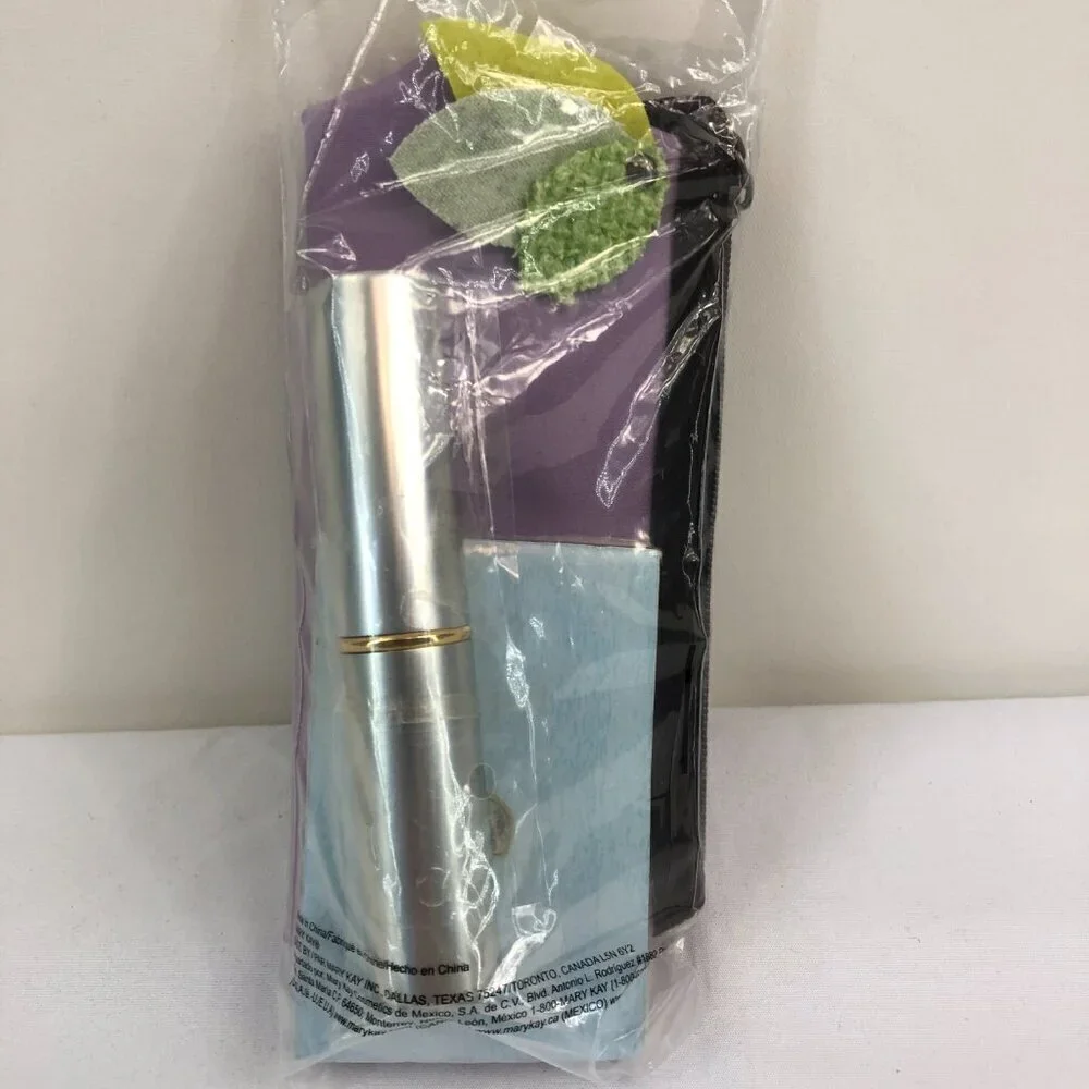 Mary Kay Gift Set Bag Brush And Magnets